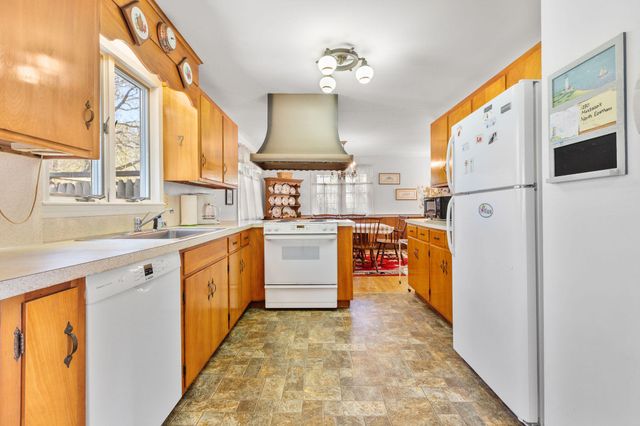 1230 Massasoit Road, Eastham, MA 02642
