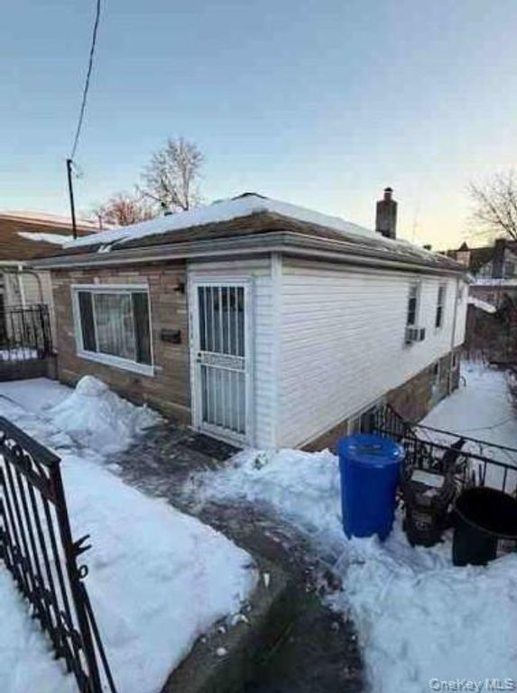 865 Euclid Avenue, Brooklyn, NY 11208