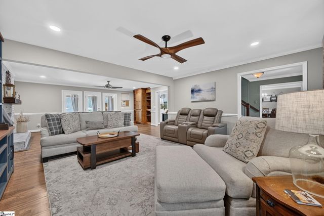 402 Eastcrest Drive, Simpsonville, SC 29681
