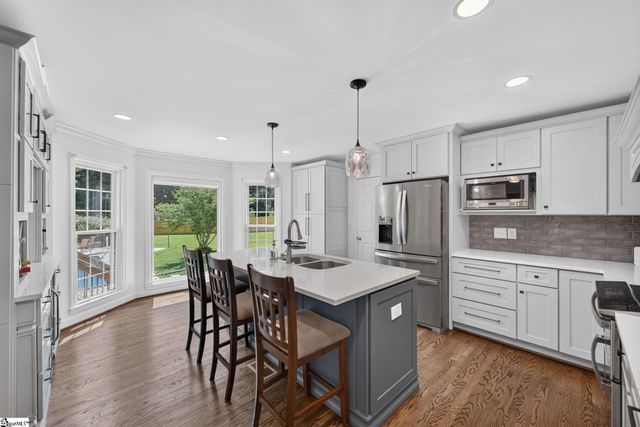 402 Eastcrest Drive, Simpsonville, SC 29681