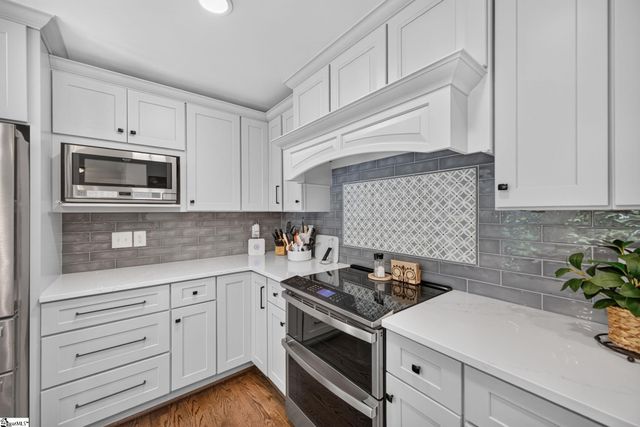 402 Eastcrest Drive, Simpsonville, SC 29681
