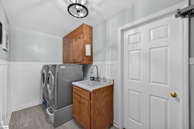 402 Eastcrest Drive, Simpsonville, SC 29681
