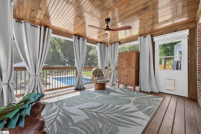 402 Eastcrest Drive, Simpsonville, SC 29681
