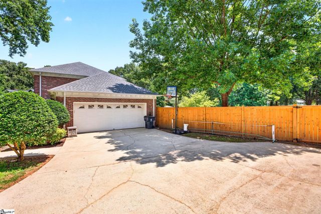 402 Eastcrest Drive, Simpsonville, SC 29681