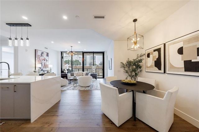 2425 Peachtree Road NE, Atlanta, GA 30305