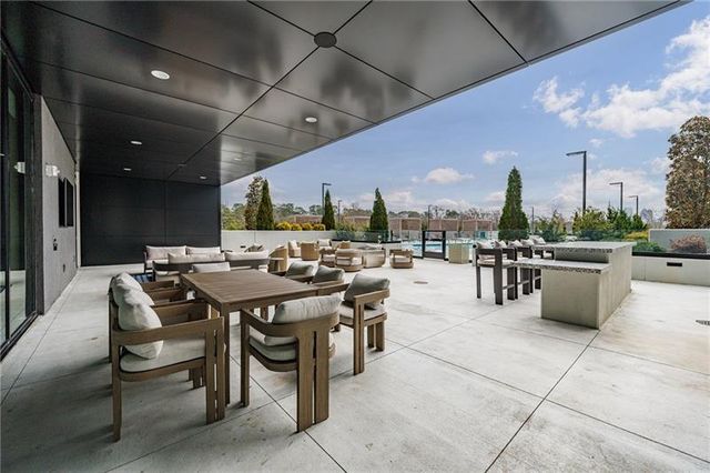 2425 Peachtree Road NE, Atlanta, GA 30305