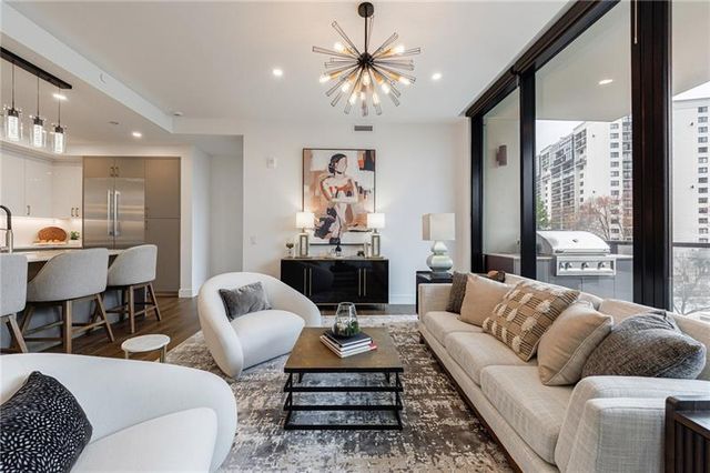 2425 Peachtree Road NE, Atlanta, GA 30305