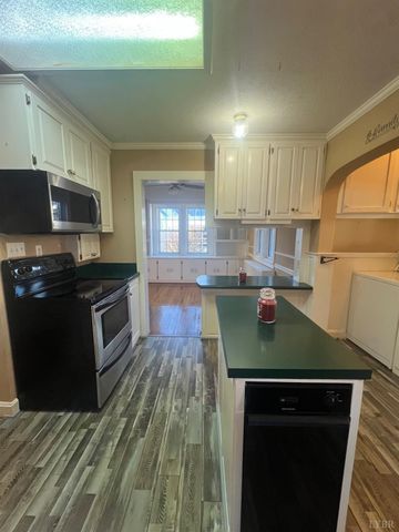 1405 Bedford Avenue, Altavista, VA 24517