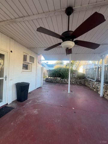 1405 Bedford Avenue, Altavista, VA 24517