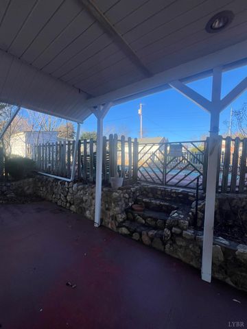 1405 Bedford Avenue, Altavista, VA 24517