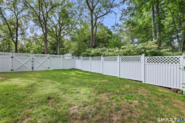 1010 Boston Post Road, Westbrook, CT 06498
