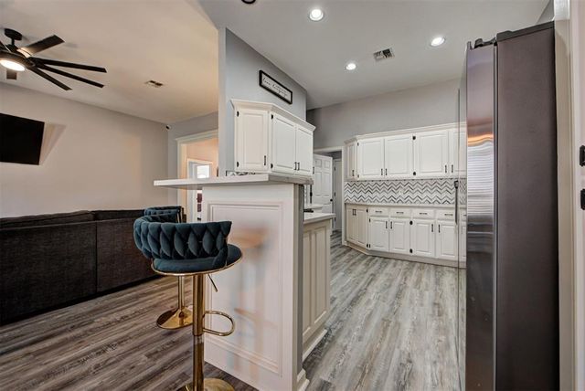 317 SE 6th Street, Moore, OK 73160