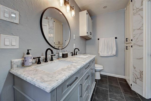 317 SE 6th Street, Moore, OK 73160