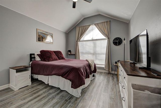 317 SE 6th Street, Moore, OK 73160