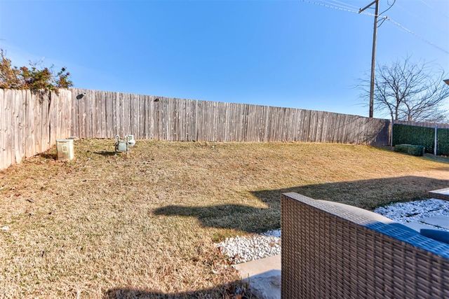 317 SE 6th Street, Moore, OK 73160
