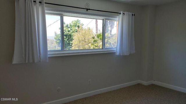 21800 Martinez Street, Woodland Hills, CA 91364