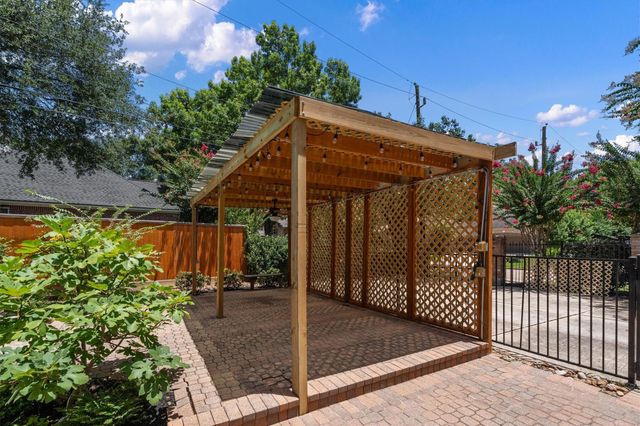 16002 Stewarts Grove Drive, Spring, TX 77379