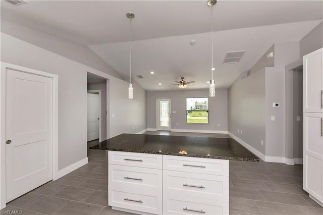 6073 Kumquat CIR, Labelle, FL 33935