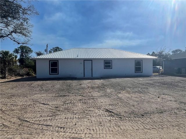 6073 Kumquat CIR, Labelle, FL 33935