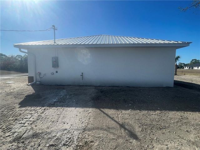 6073 Kumquat CIR, Labelle, FL 33935