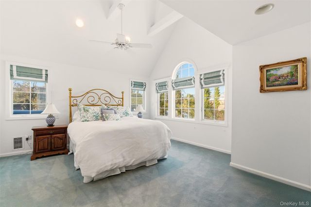 55 Titus Lane, Cold Spring Harbor, NY 11724