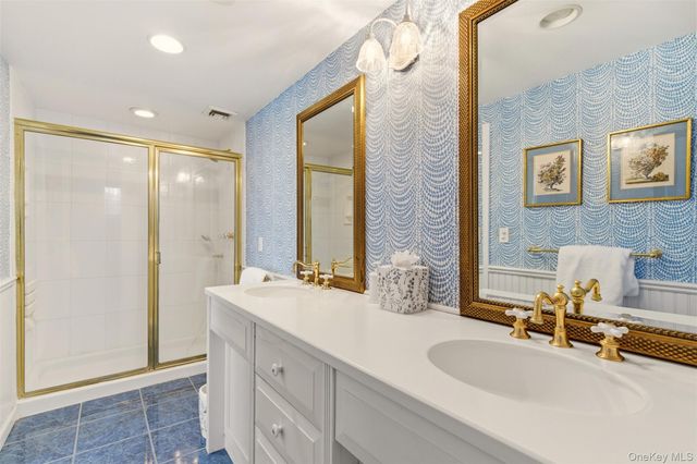 55 Titus Lane, Cold Spring Harbor, NY 11724