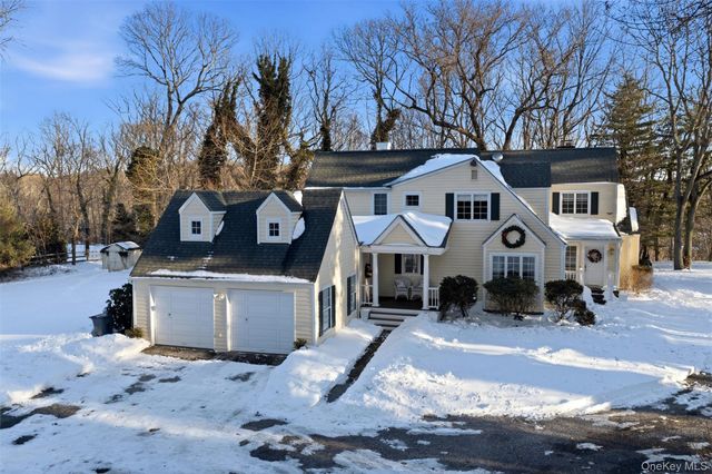 55 Titus Lane, Cold Spring Harbor, NY 11724