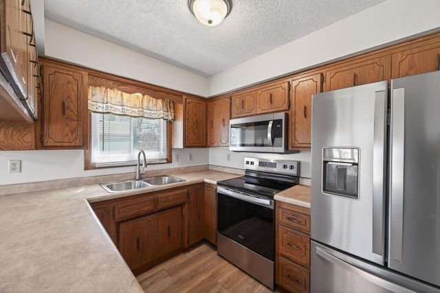 16801 Mankato Street NE, Andover, MN 55304