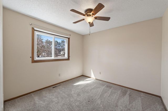 16801 Mankato Street NE, Andover, MN 55304