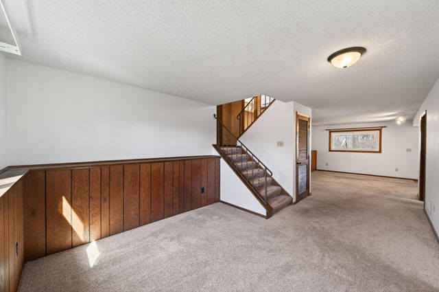 16801 Mankato Street NE, Andover, MN 55304