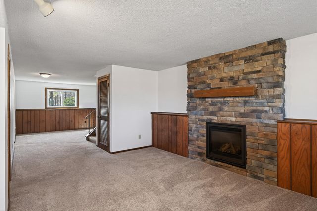 16801 Mankato Street NE, Andover, MN 55304