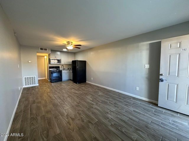 9647 N 10th Avenue 102, Phoenix, AZ 85021