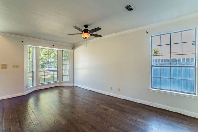 1240 Trinity Drive, Benbrook, TX 76126
