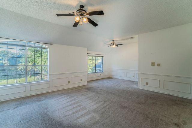 1240 Trinity Drive, Benbrook, TX 76126