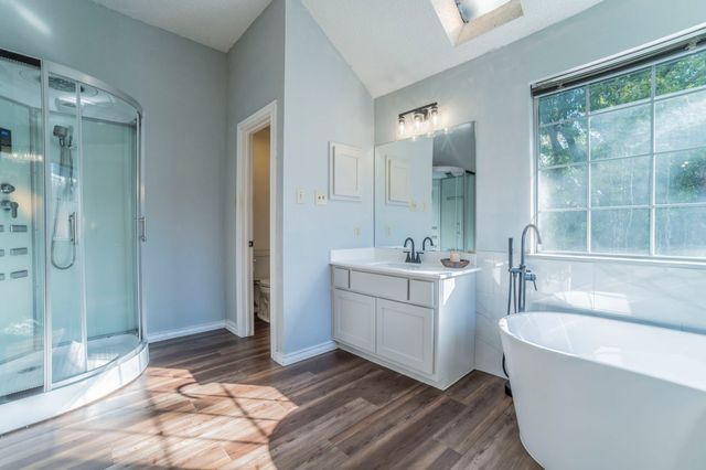 1240 Trinity Drive, Benbrook, TX 76126