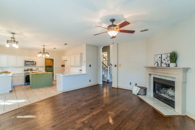 1240 Trinity Drive, Benbrook, TX 76126