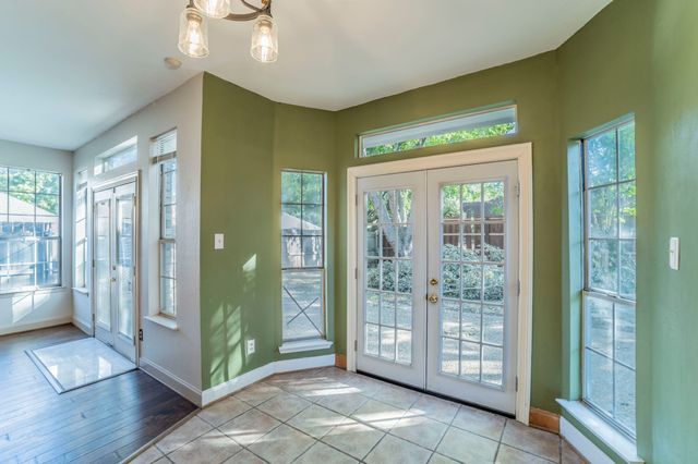 1240 Trinity Drive, Benbrook, TX 76126