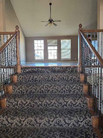 4000 Cades Cove, Leavenworth, KS 66048