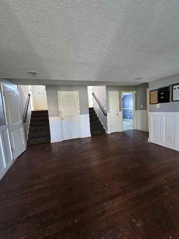 4000 Cades Cove, Leavenworth, KS 66048