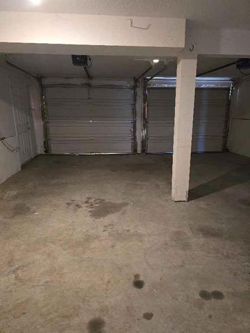4000 Cades Cove, Leavenworth, KS 66048