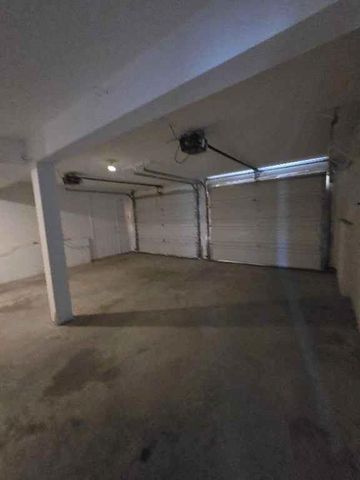 4000 Cades Cove, Leavenworth, KS 66048
