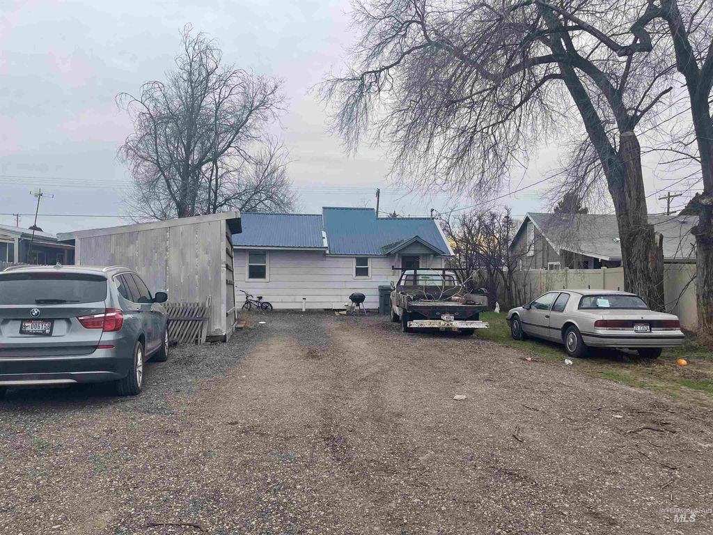 912 W Main St, Marsing, ID 83639 photo 2