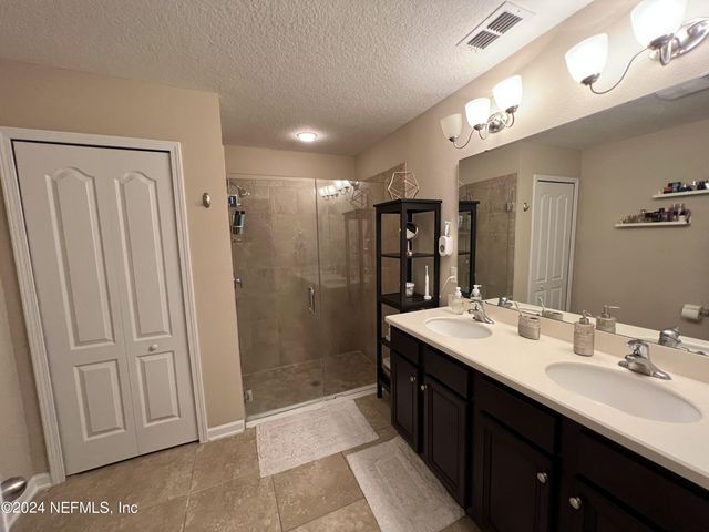 15805 TWIN CREEK Drive, Jacksonville, FL 32218