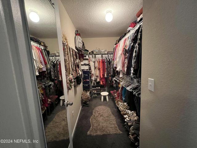 15805 TWIN CREEK Drive, Jacksonville, FL 32218