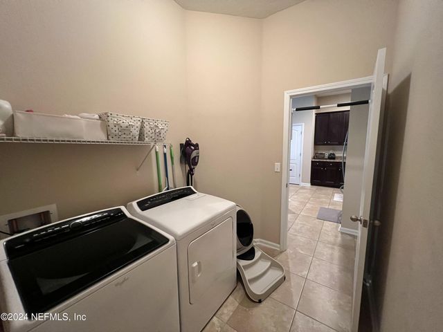 15805 TWIN CREEK Drive, Jacksonville, FL 32218