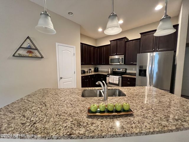 15805 TWIN CREEK Drive, Jacksonville, FL 32218