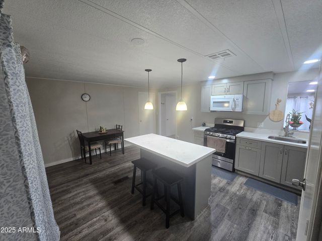 5747 W MISSOURI Avenue 38, Glendale, AZ 85301