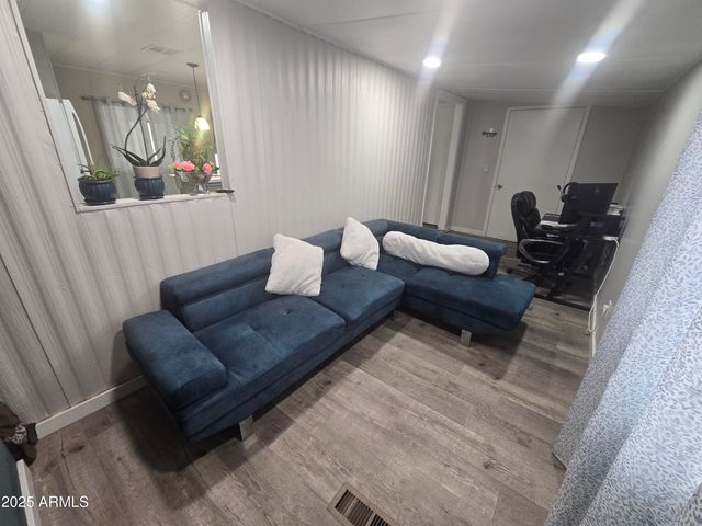 5747 W MISSOURI Avenue 38, Glendale, AZ 85301