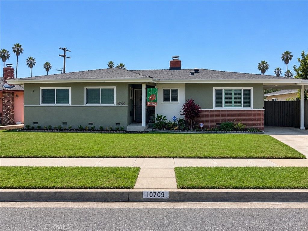 10709 S 8th Avenue, Inglewood, CA 90303 — exterior