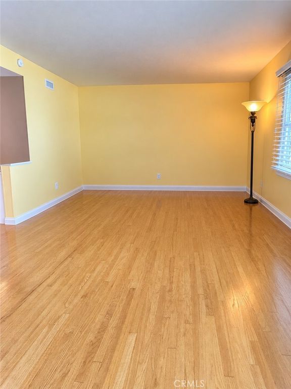 10709 S 8th Avenue, Inglewood, CA 90303 — photo 4